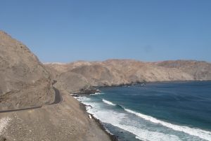 Die Panamericana an der Küste von Arequipa