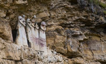 Die Sarkophage von Karajía bei Chachapoyas