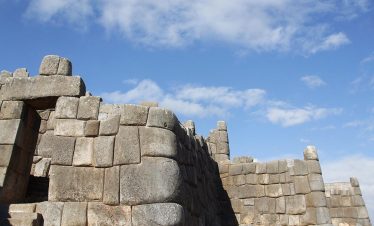 Die Inkaruine Sacsayhuamán oberhalb von Cusco