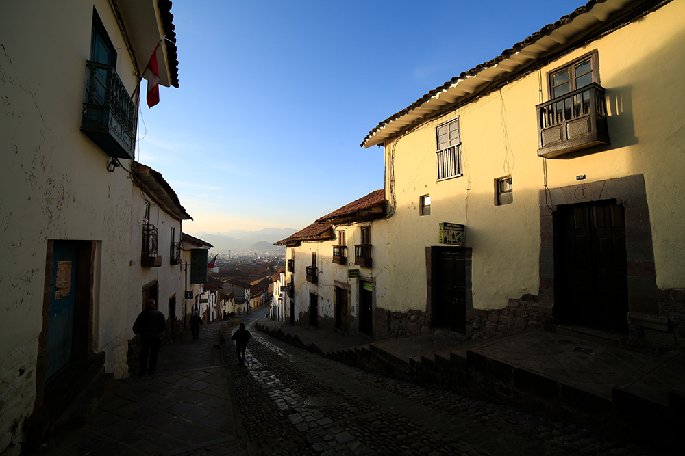 Das Stadtviertel Santa Ana in Cusco im Morgenlicht