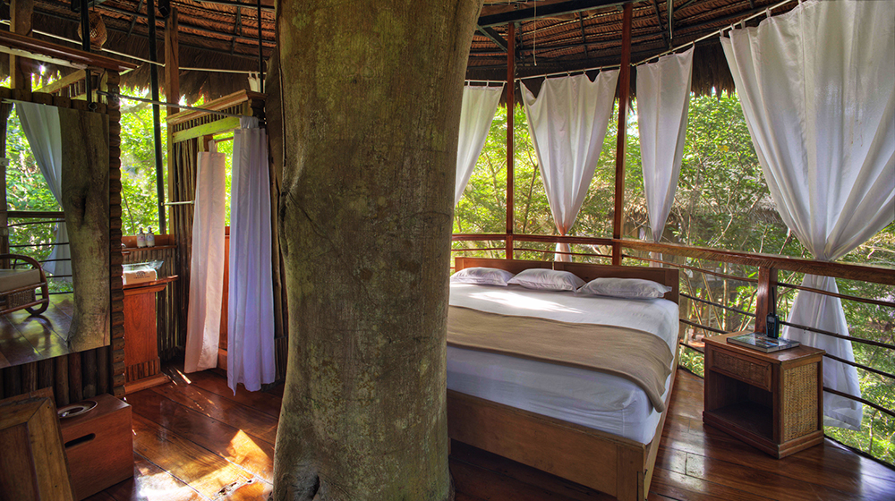 Ein Zimmer eines Baumhauses der Treehouse Lodge in Iquitos