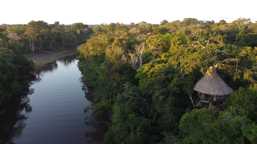 Luftaufnahme der Treehouse Lodge in Iquitos